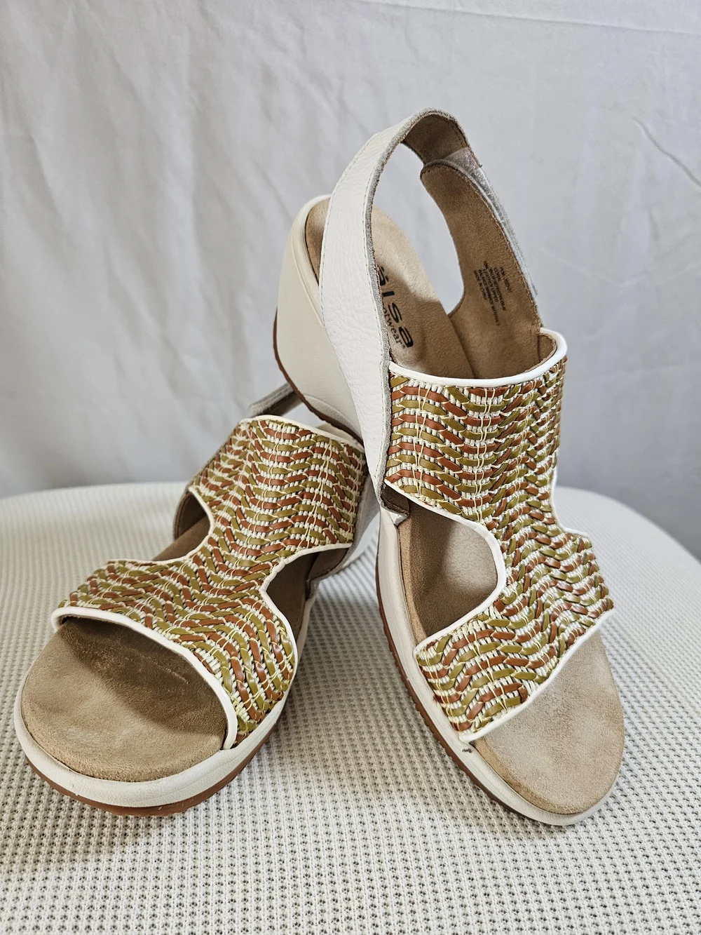 Halsa Wedged Sandal - Coral Sz 10m